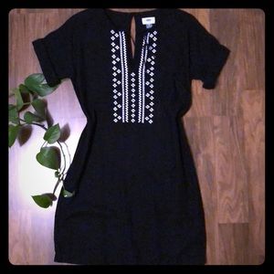Black linen tassel dress.